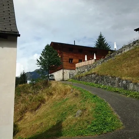 Gasthaus Heiligkreuz Hotel